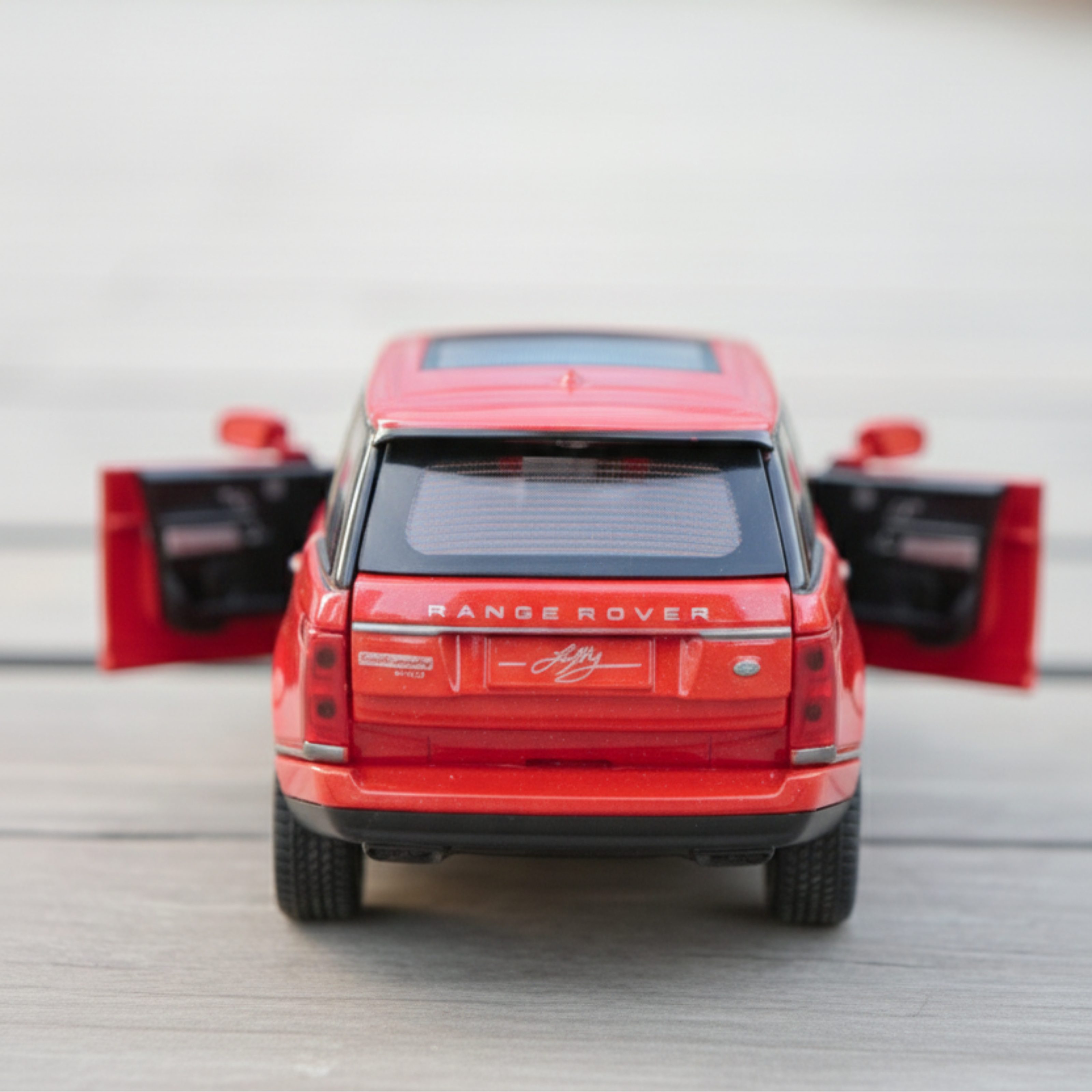 Claptales Land Rover SUV Die-Cast Model Car Black 1:32 Scale Alloy Collectible